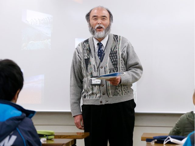 2015年12月 現在のサンタ先生